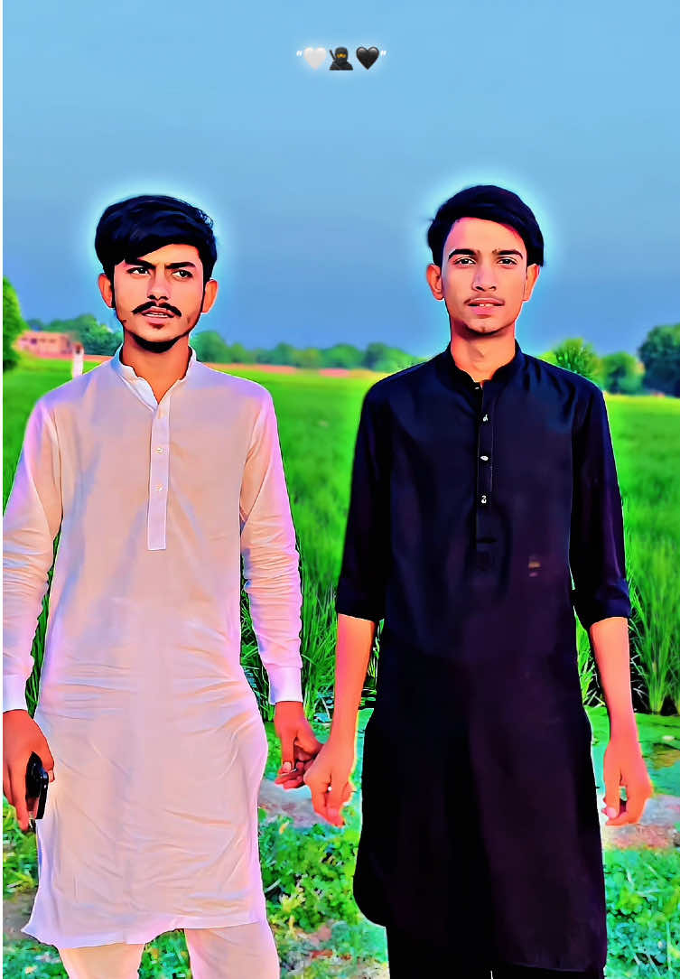 @𓆩🦋𝙉𝙊𝙏•ʸᵒᵘʳBhAtTi🌸