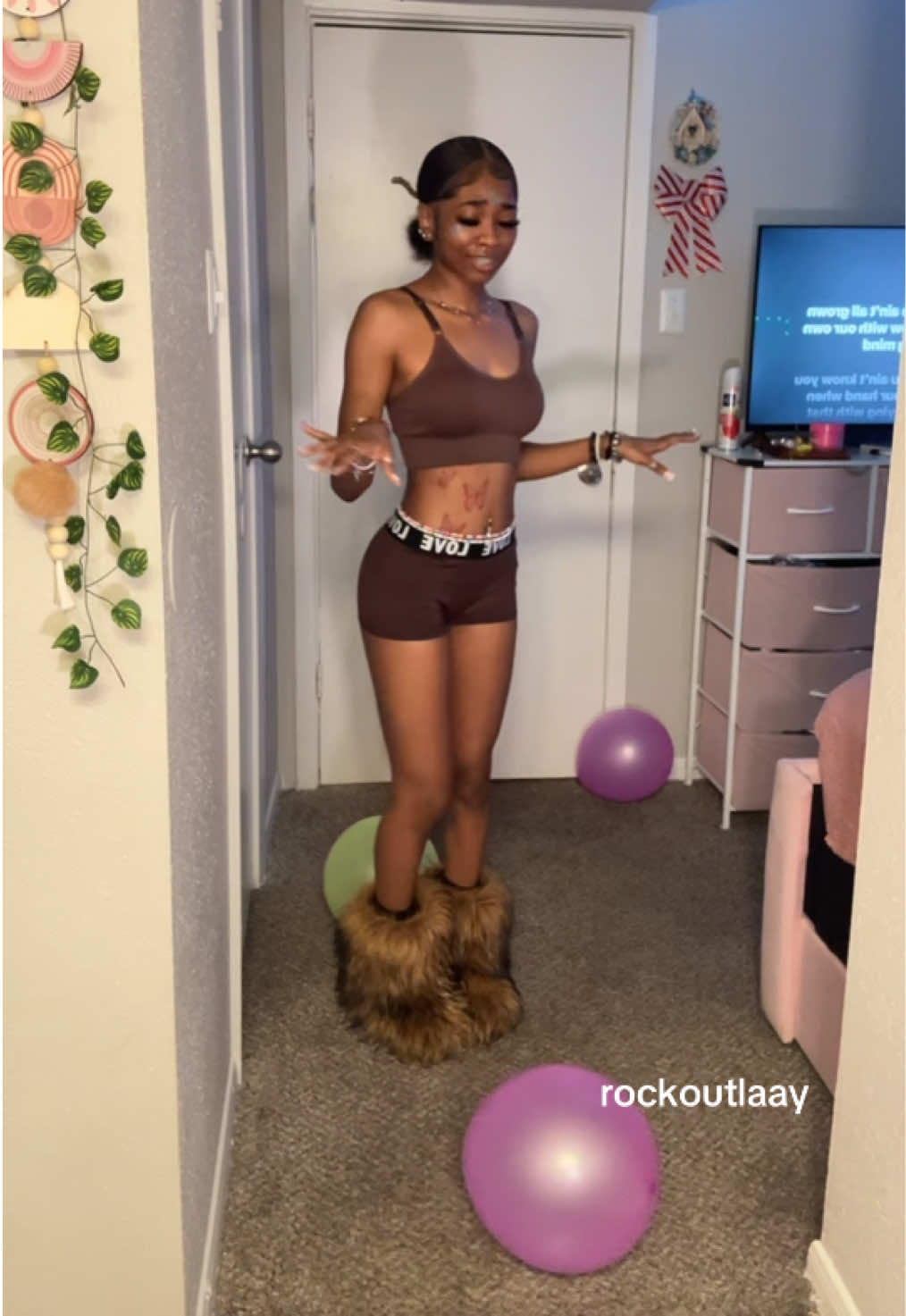 @rockoutlaay