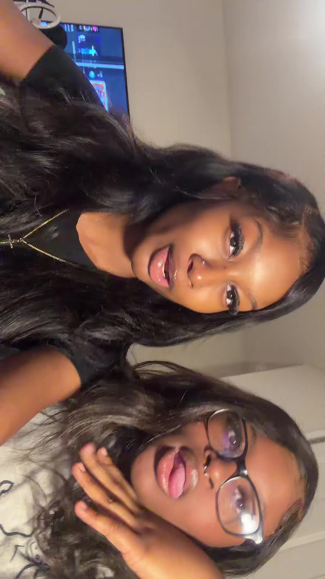 @CAITLYN SIMONE 🎀