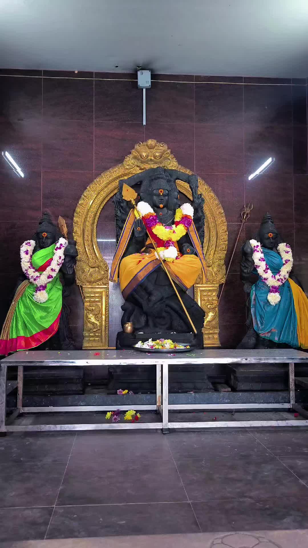 @YourBoyVinoth