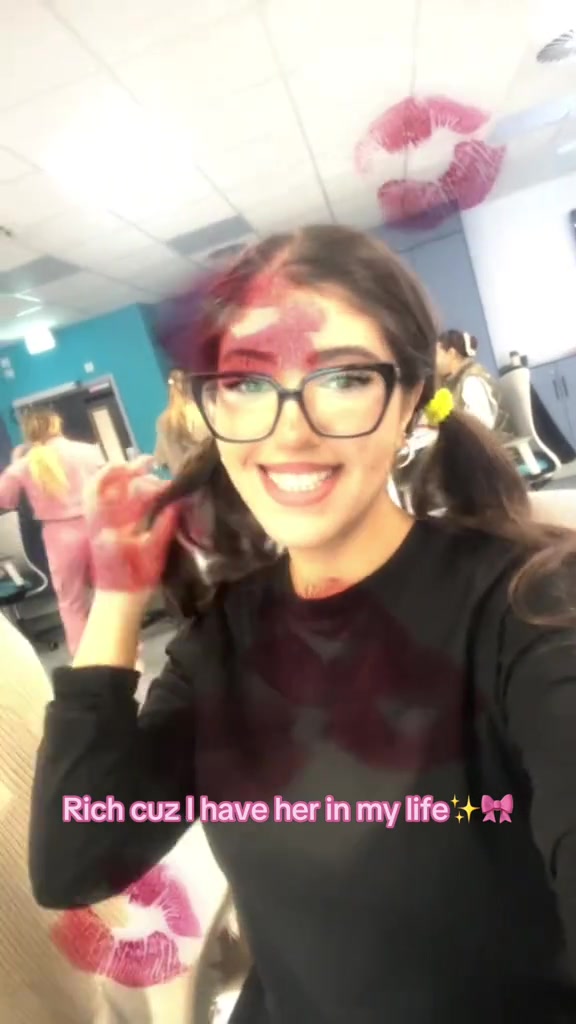 @Nassima