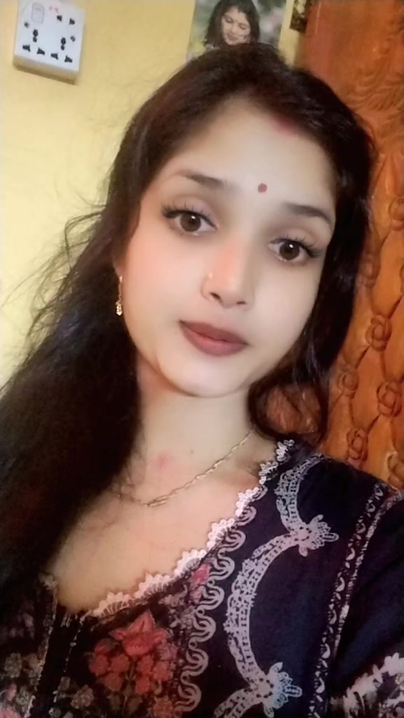 @Shreya ghosh ✌️