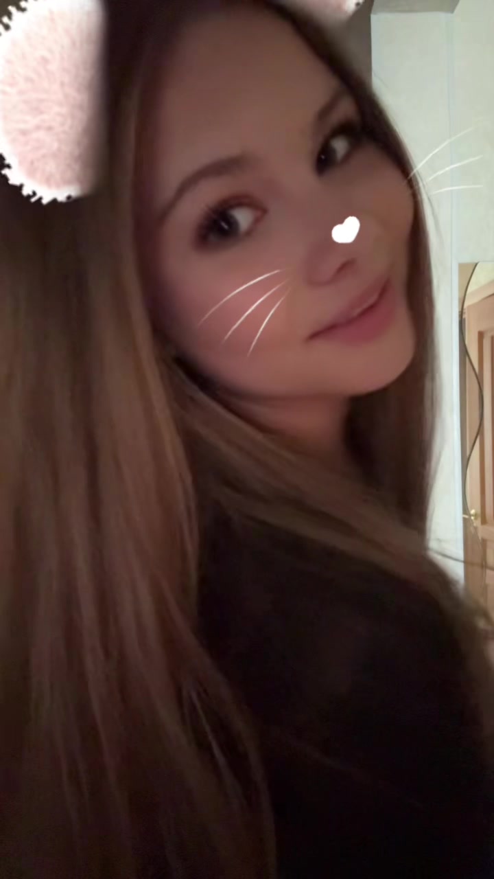 @Angelinaaa