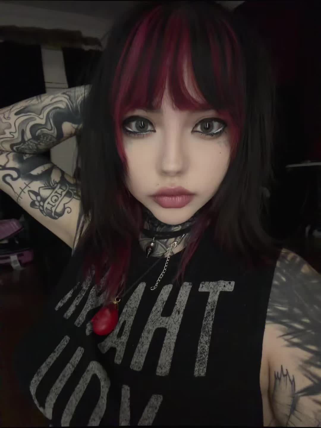 @mothertriplex