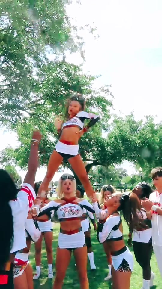 @Kynlee❤️