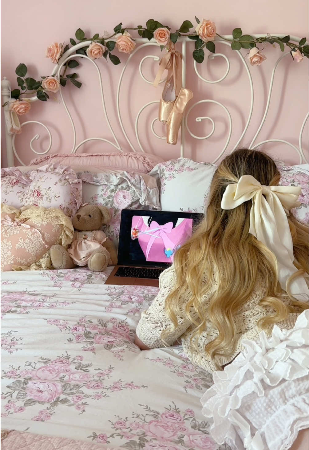 @𝓡𝓸🎀🩷
