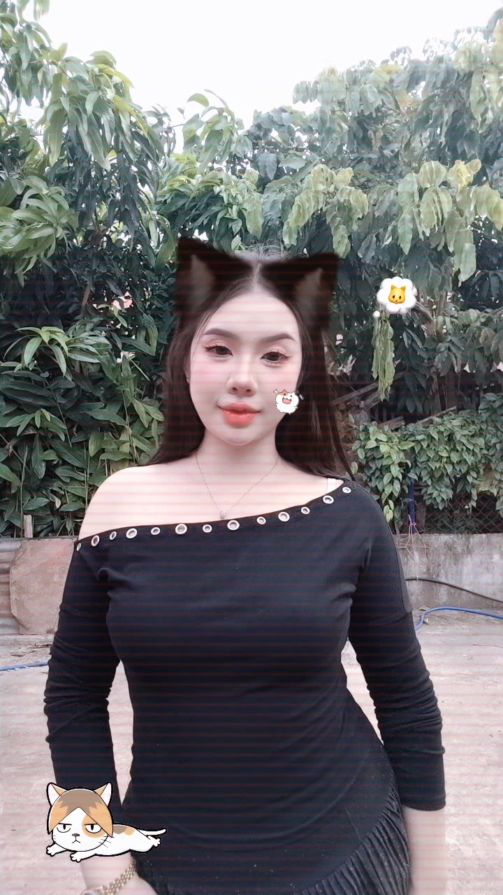 @nkauj see xyooj