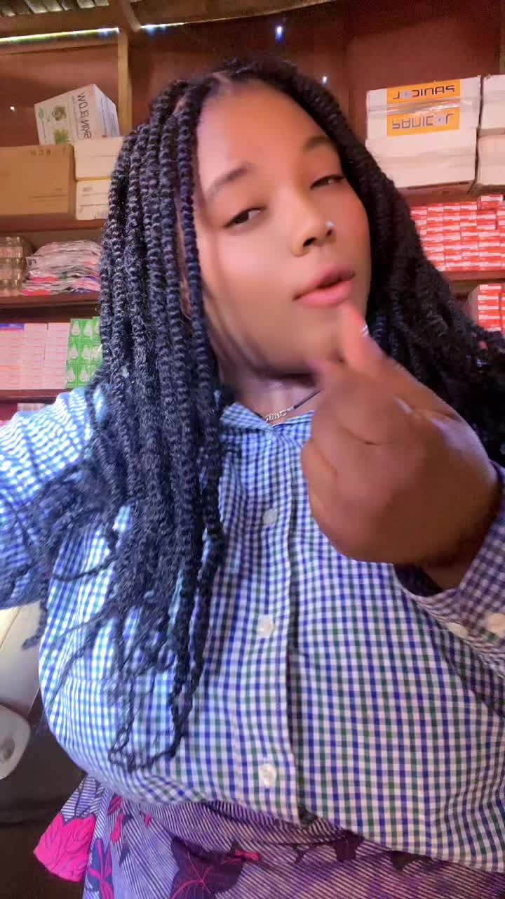 @Gloria Ntumba