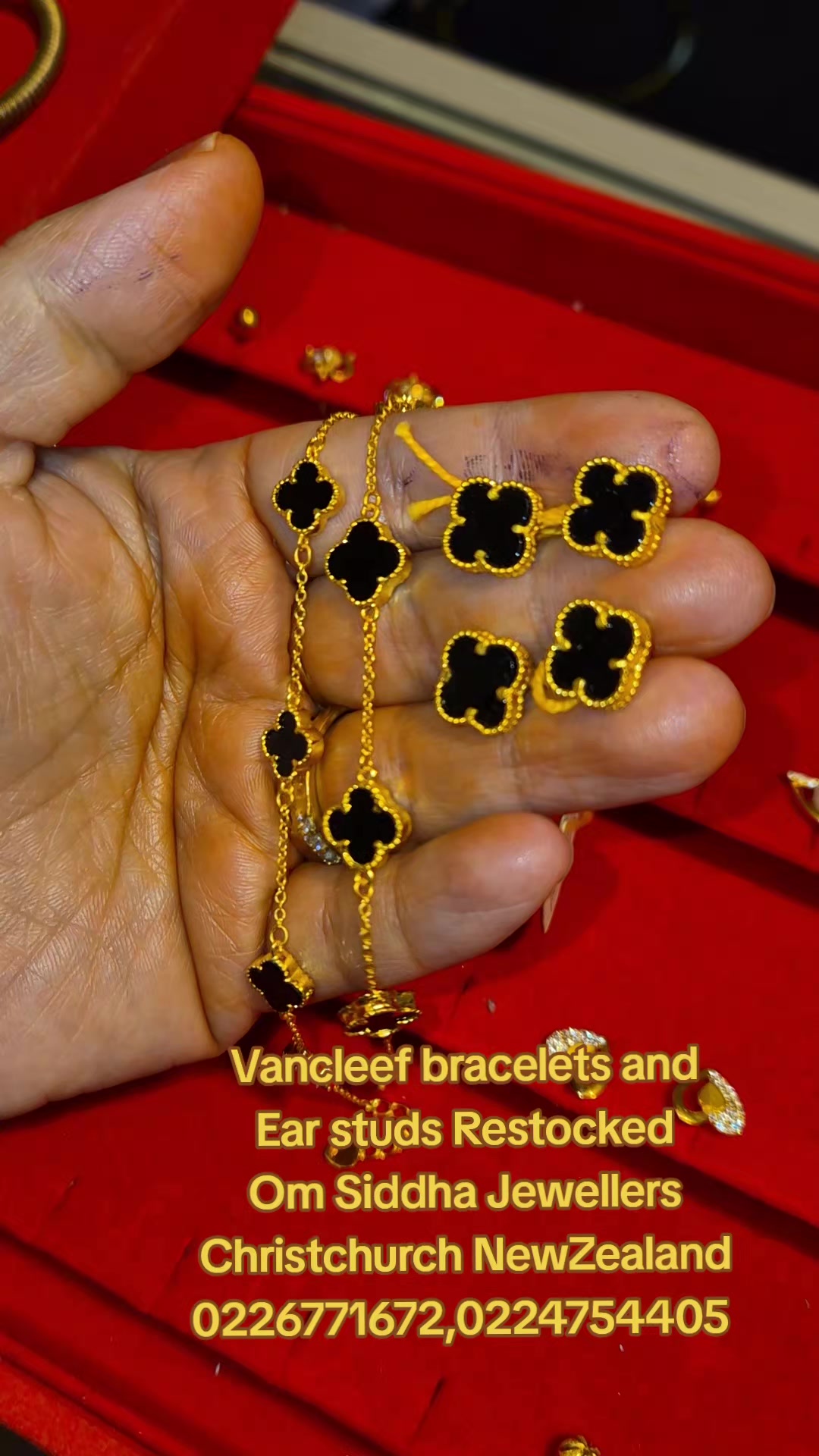 @Om Siddha Jewellers