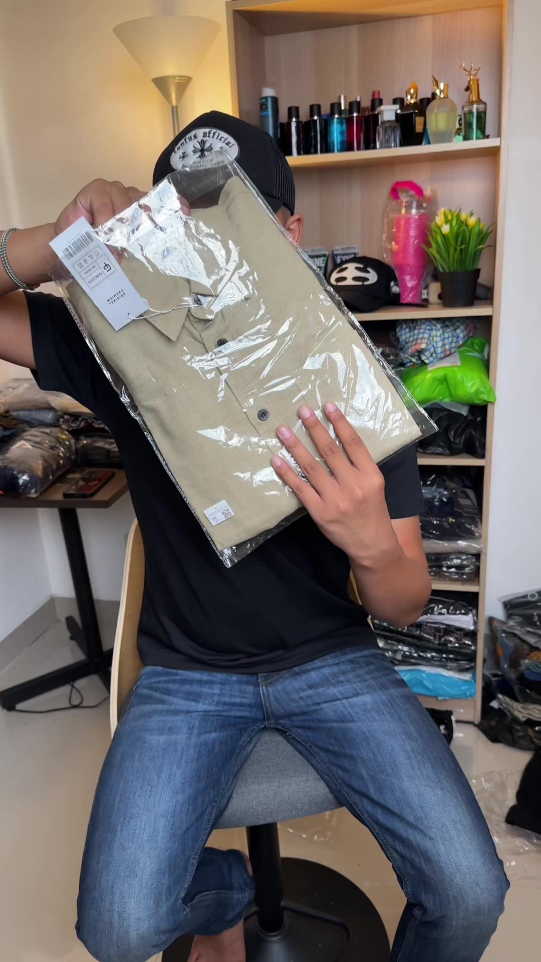 @๐ผ๐๐๐จ๐๐ค๐ฅ_
