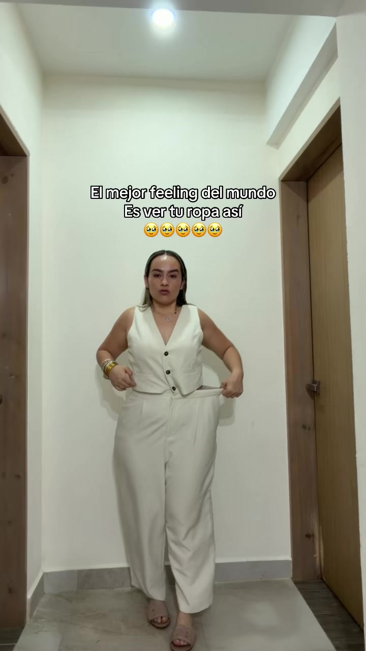 @Salma López