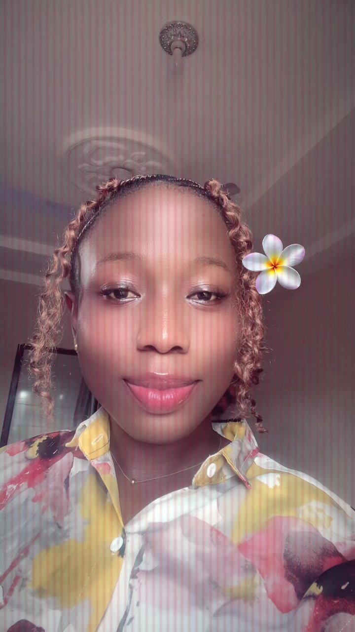 @🖇Kwakyewaa💚👑