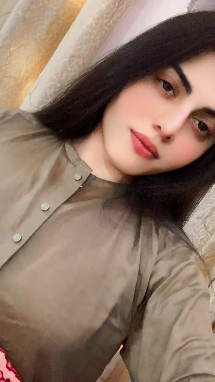 @Only🥵Madihaa