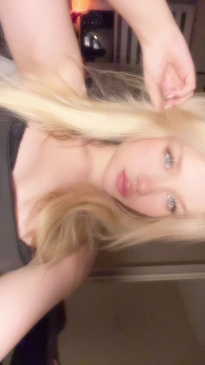 @blondinkaaaa