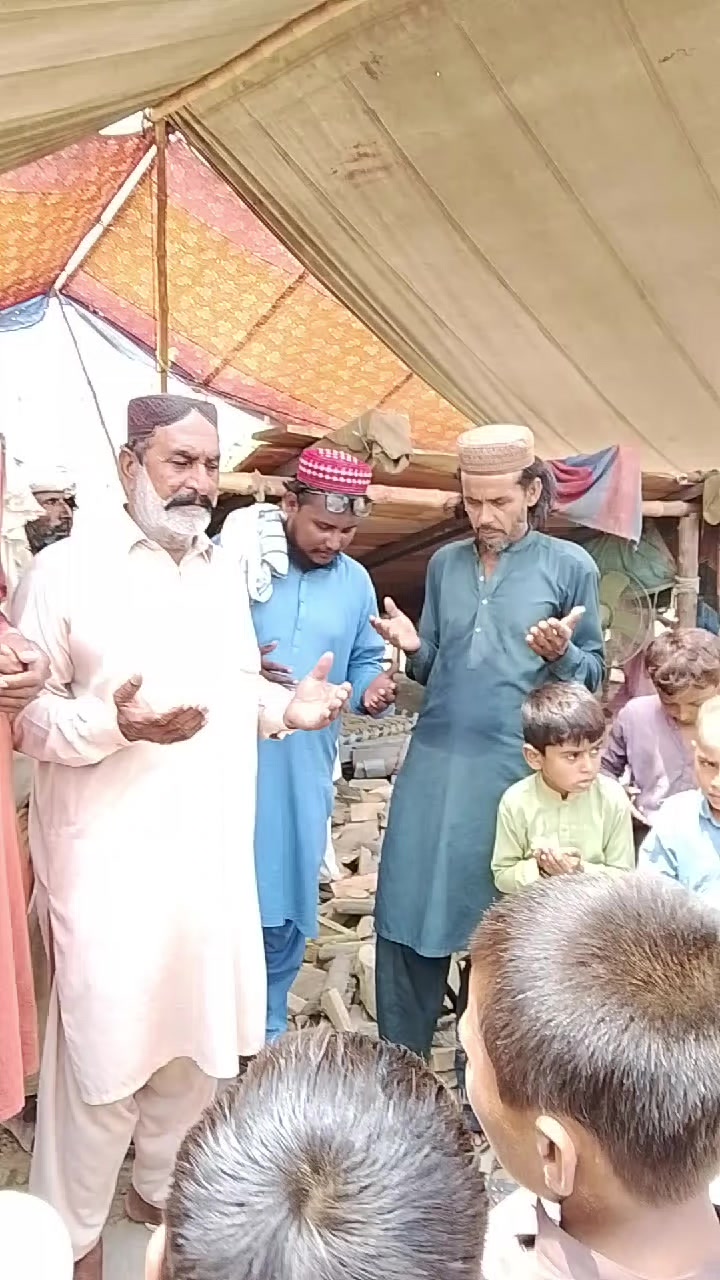 @m Khalid Abbas