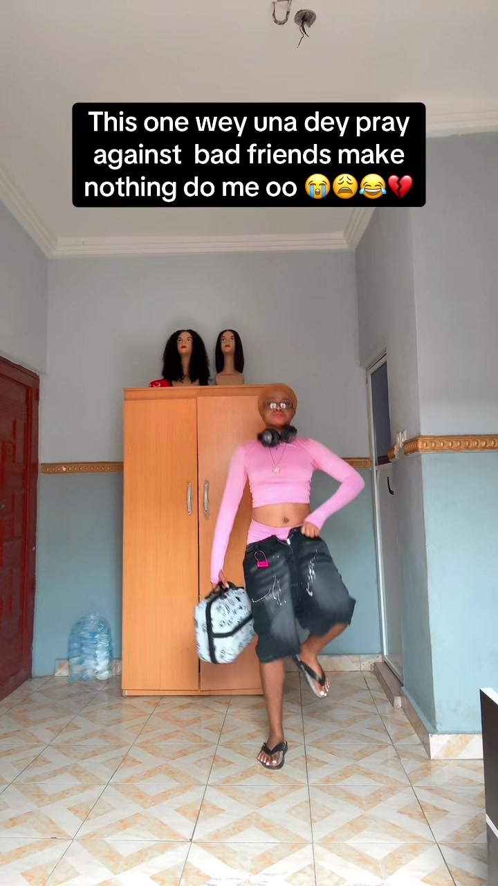 @attractionbabe