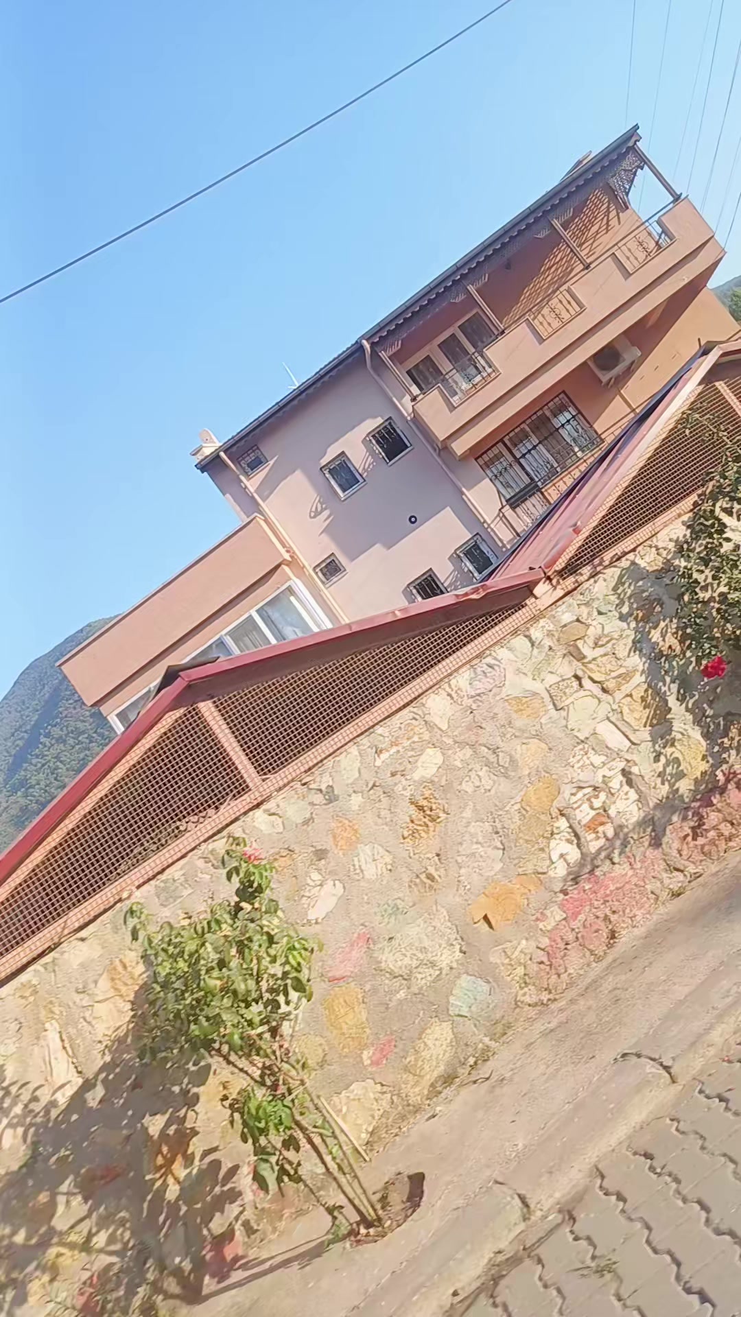 @yaseminsal