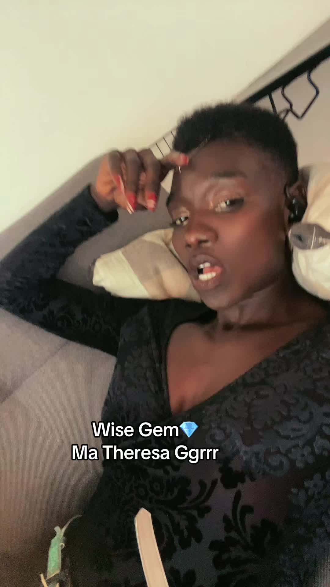 @therese_mbaye