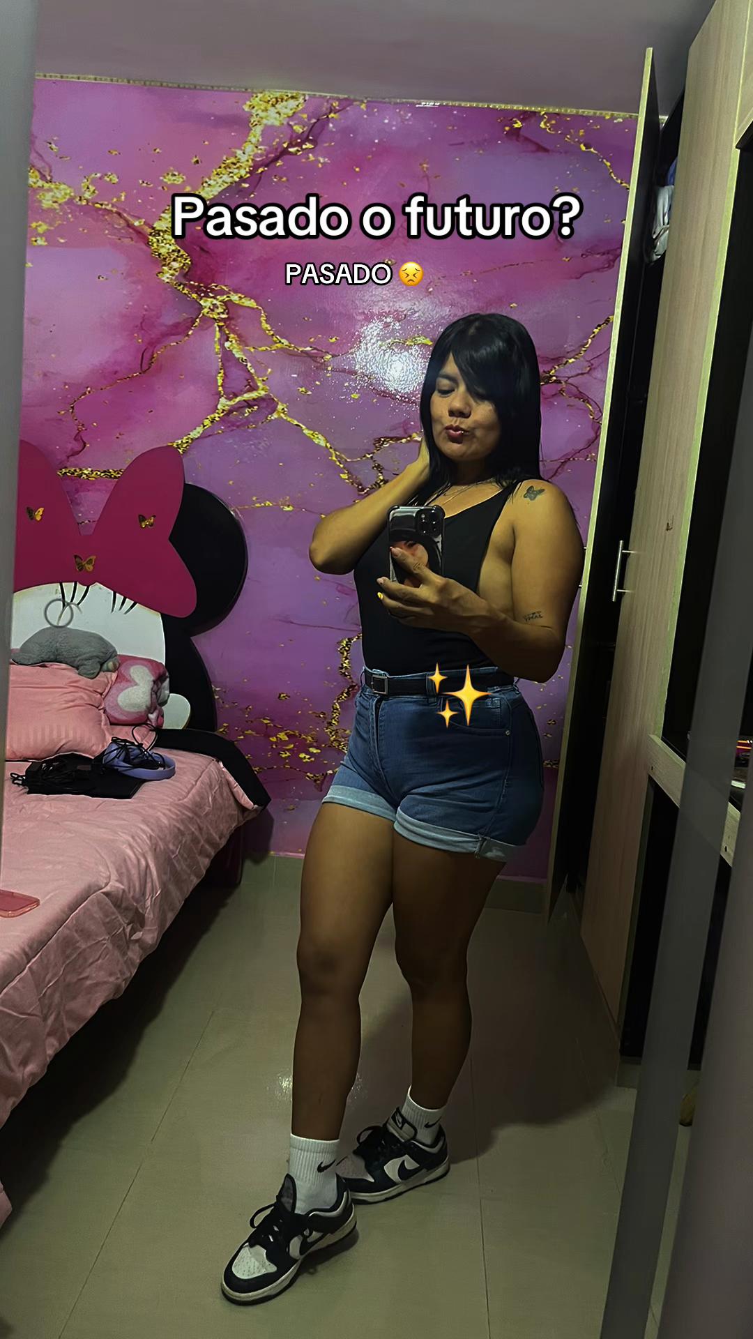 @ADRIANA SALINAS
