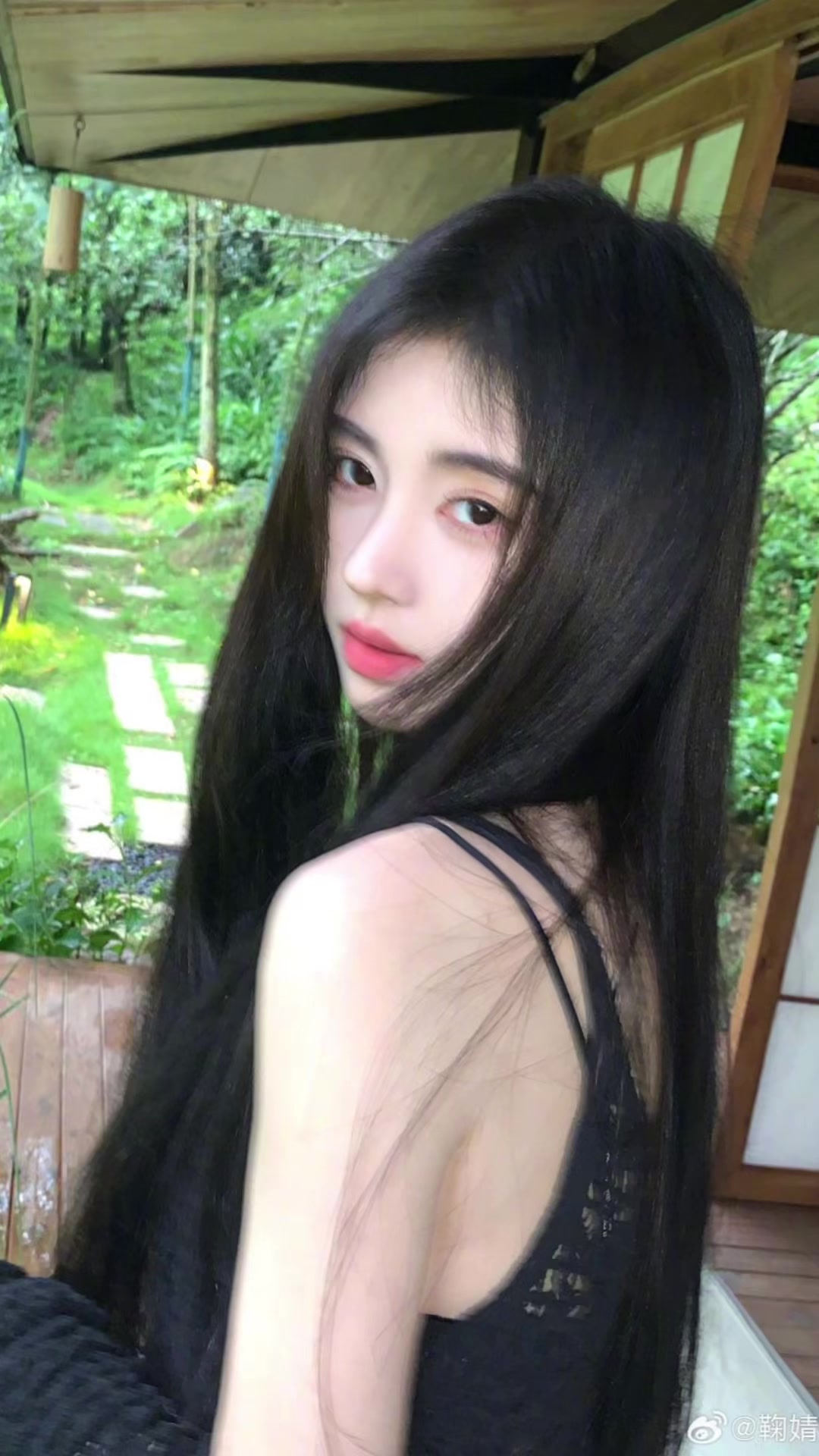 @露