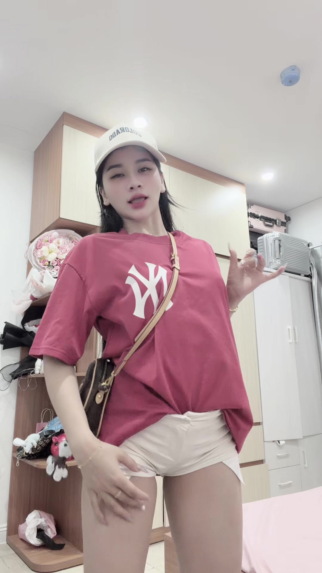 @Mẩu m&iacute;t