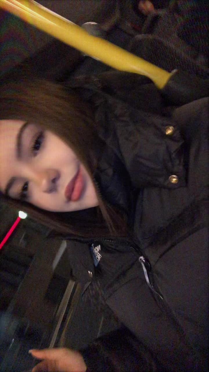 @🦈