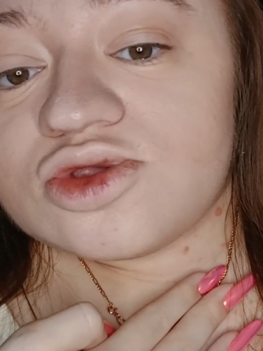 @𝕻𝖔𝖑𝖎𝖓𝖆 𝖔𝖓 𝖜𝖍𝖊𝖊𝖑𝖘