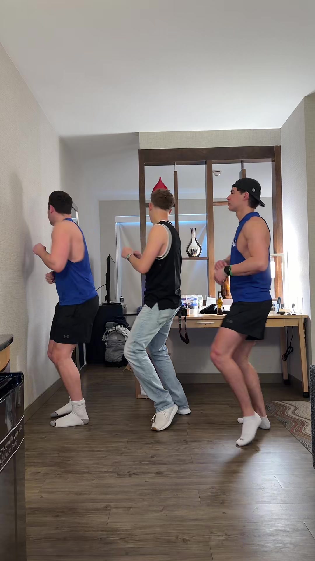 @SNAQUE