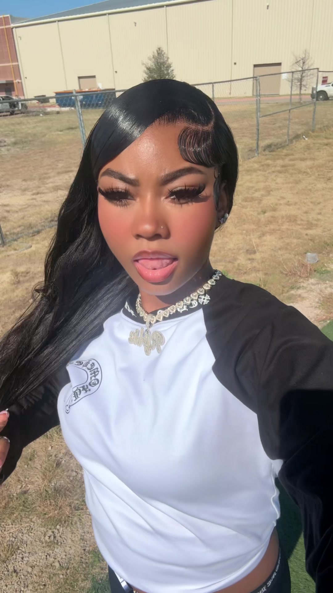 @👻👻