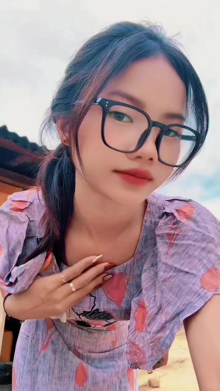 @Hnin Ei Hlaing🤓