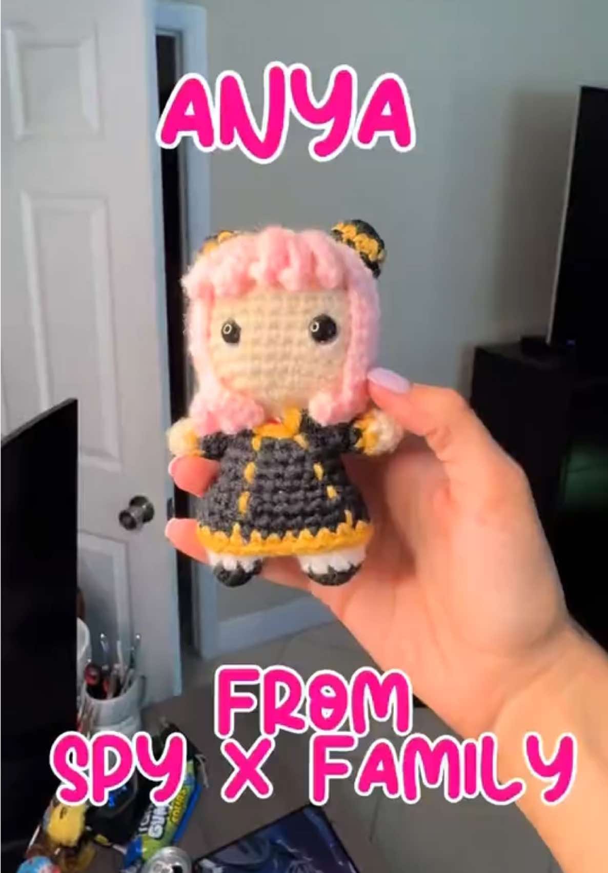 @CrochetsByDariana