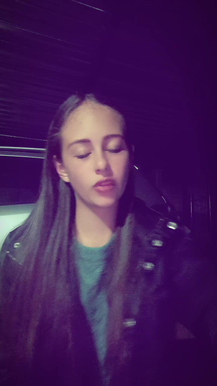 @your_fav_brunette