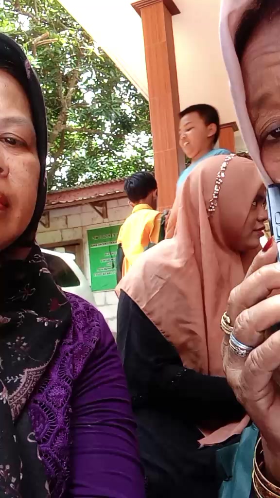@kamilaputri139