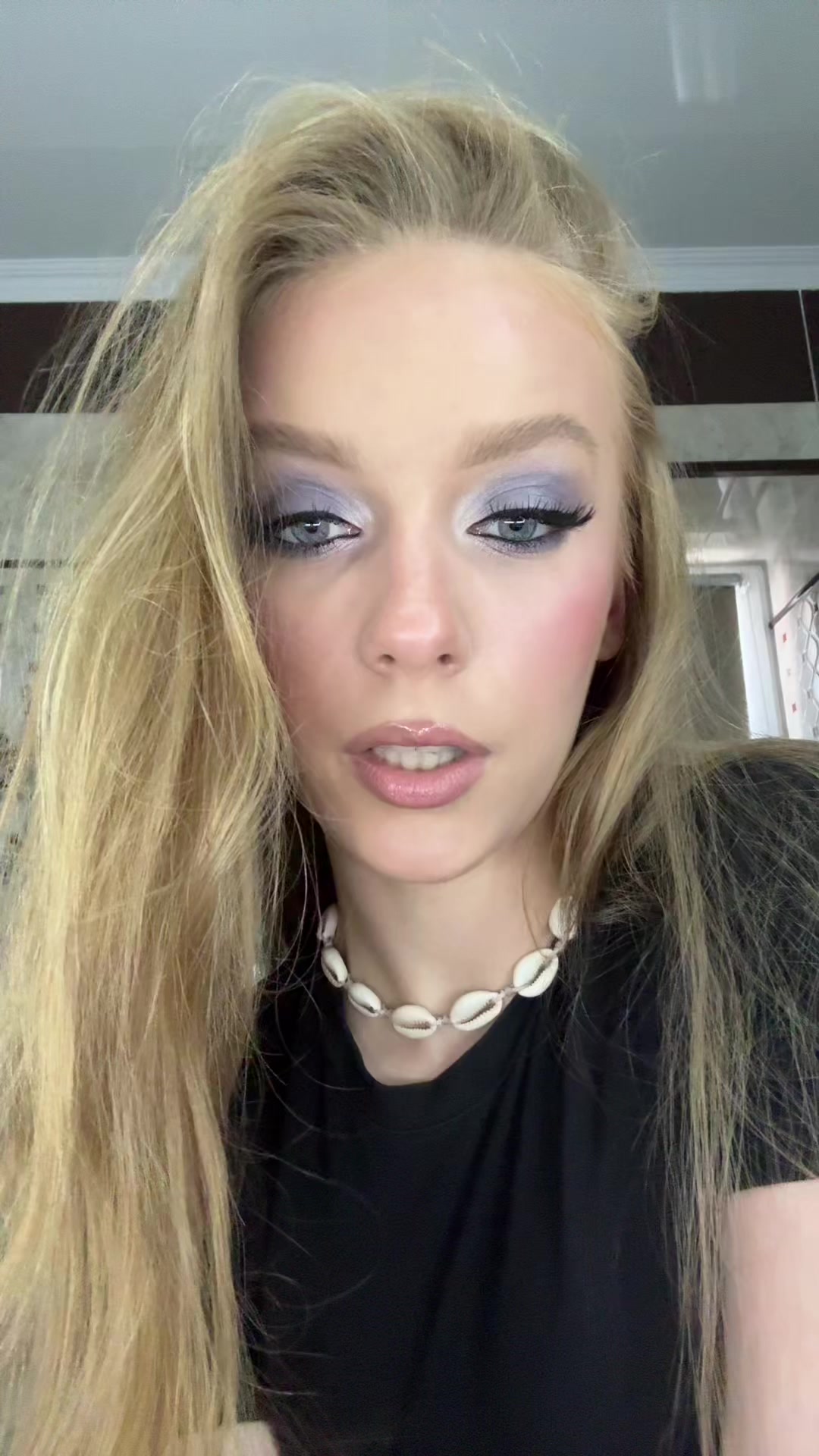 @_dewyla_ananko