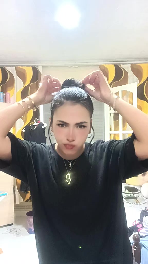 @๐ด๐๐๐๐ฅ๐
