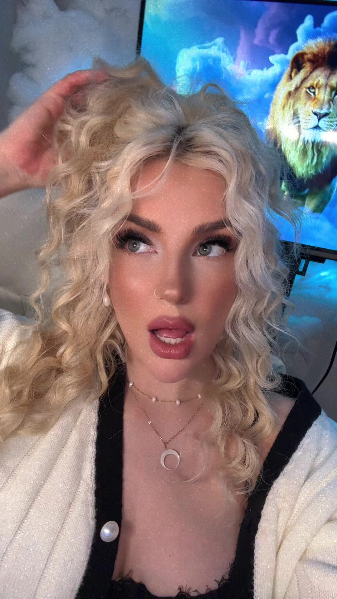 @Samantha ⚡️