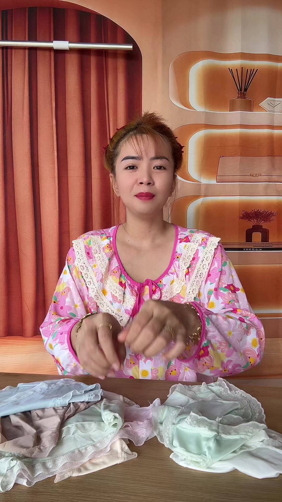 @Em Cẩm Nè