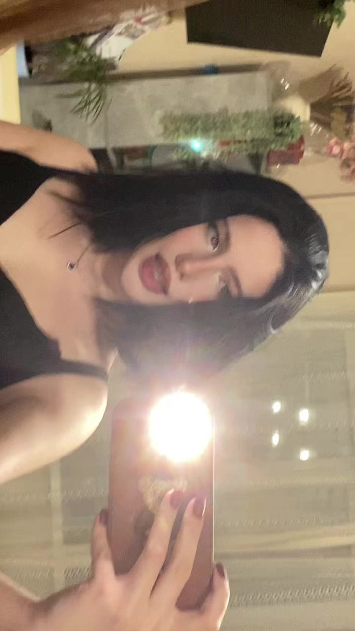 @𝐌𝐚𝐫𝐢𝐚𝐀𝐝𝐚𝐦𝐨𝐯𝐚♡