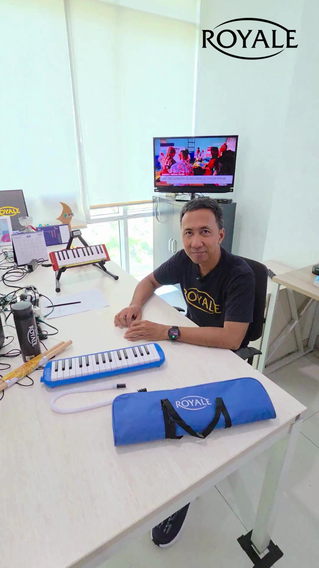 @Official Royale Instrument