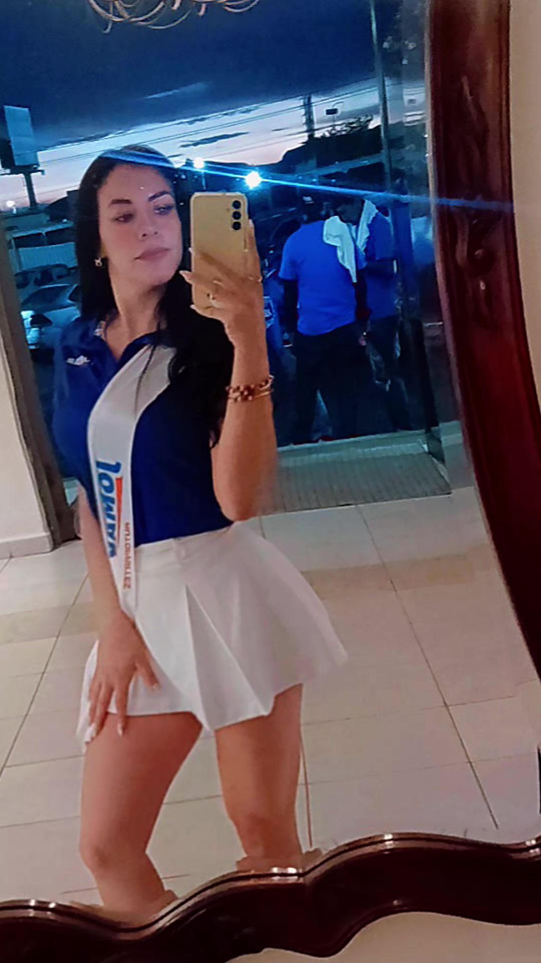 @LyzzyeL