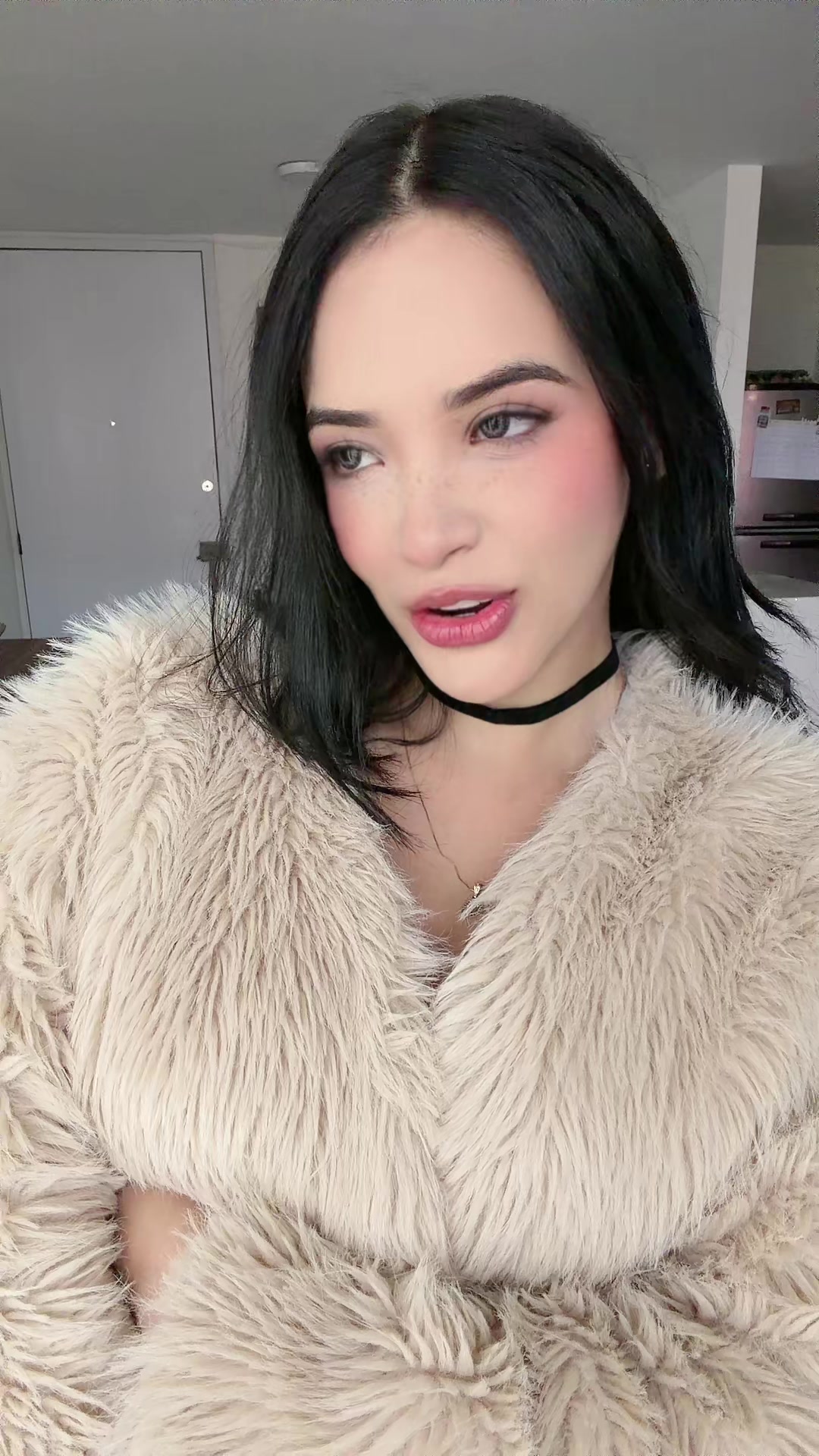 @Vhalery Reina 🕷️🤍