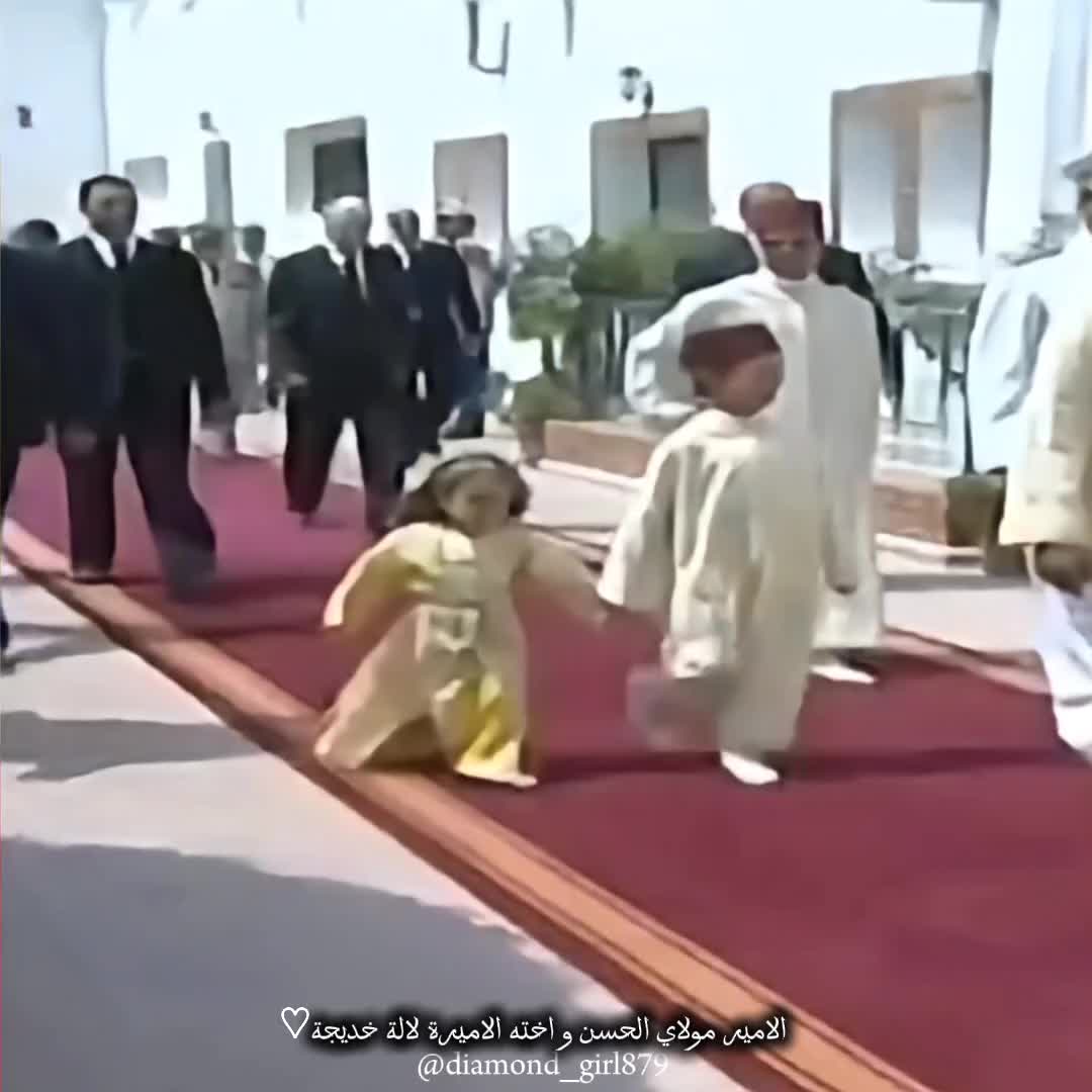 @ⵣ