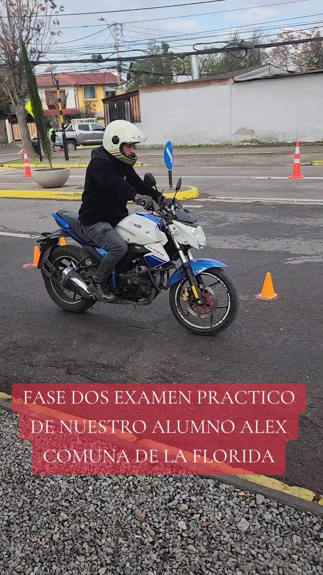 @CLASESDEMOTO.GIXXERMANIA