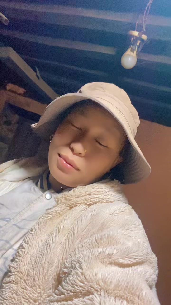 @Q🇳🇵