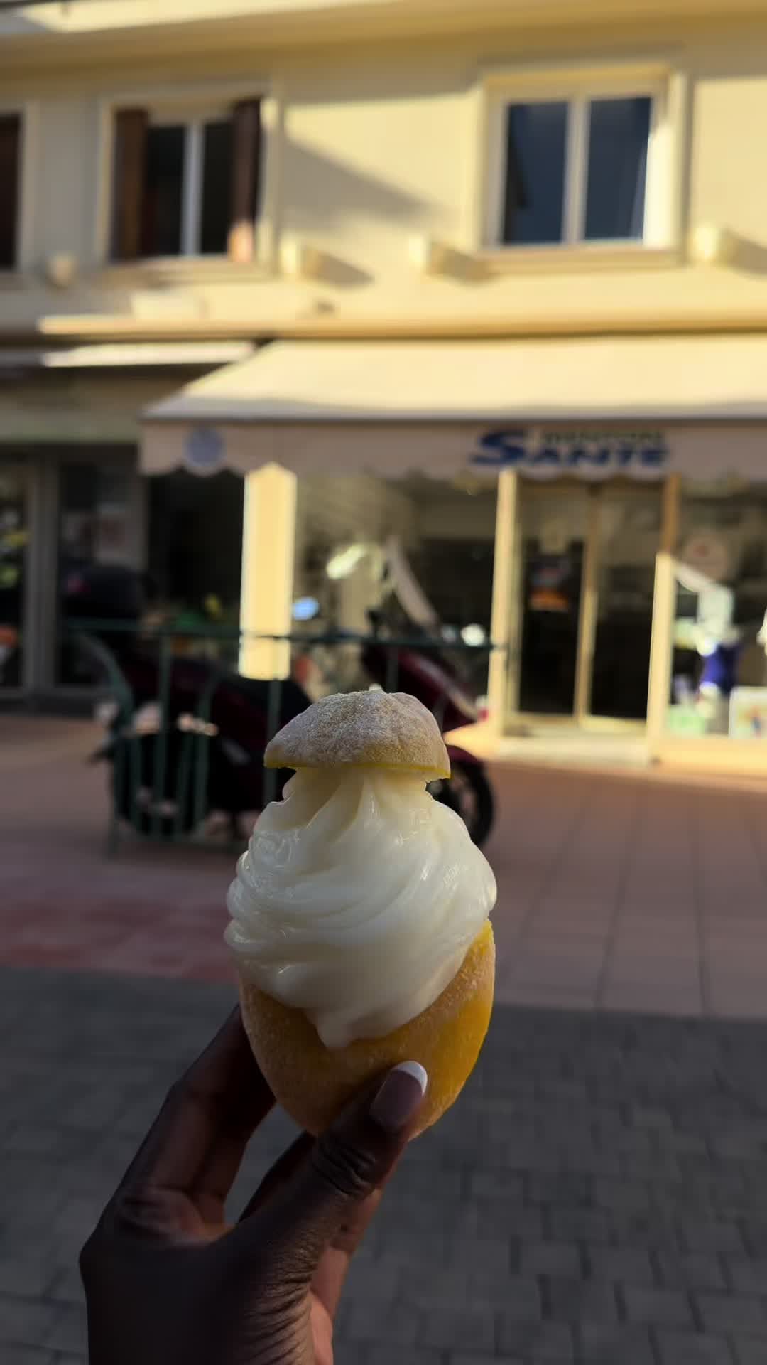 @MAÏ