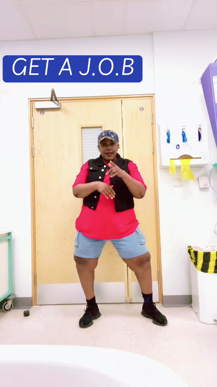 @DANCING NURSE