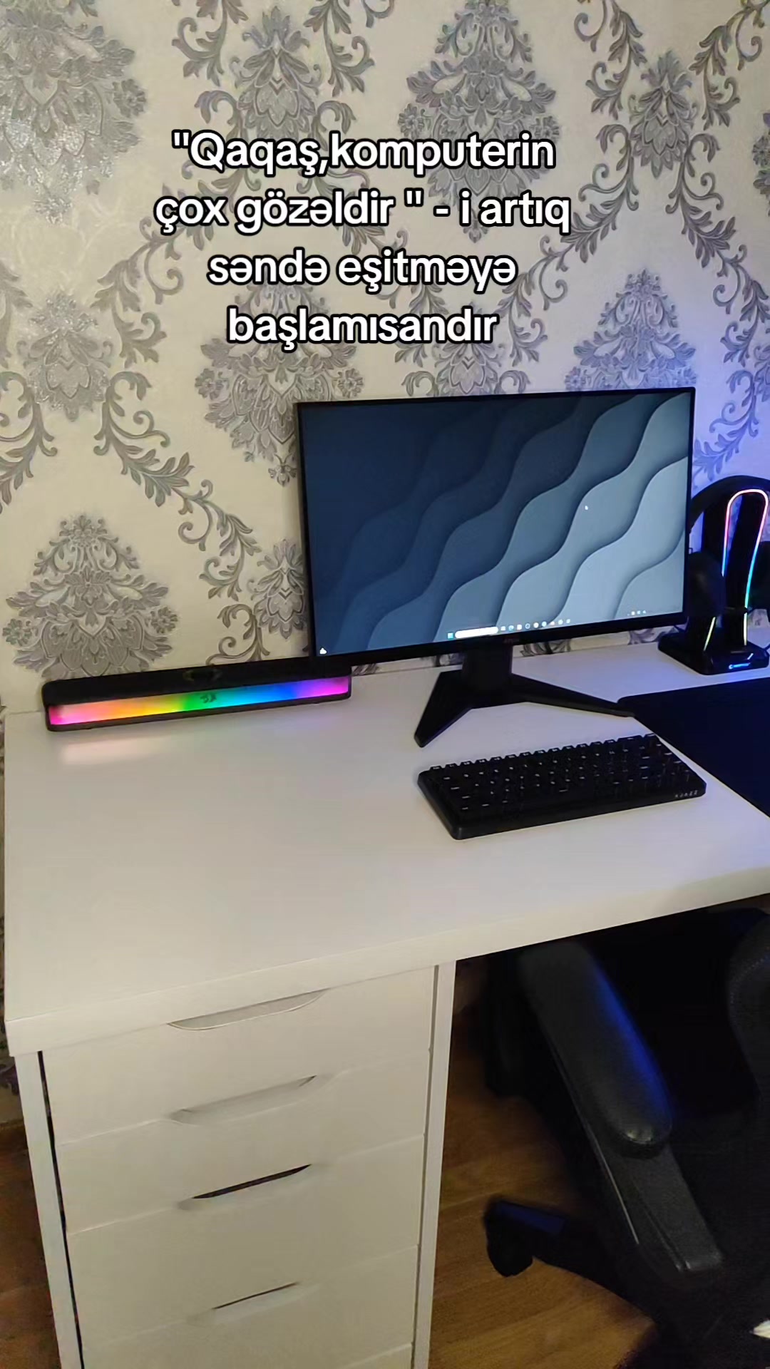 @M6qax