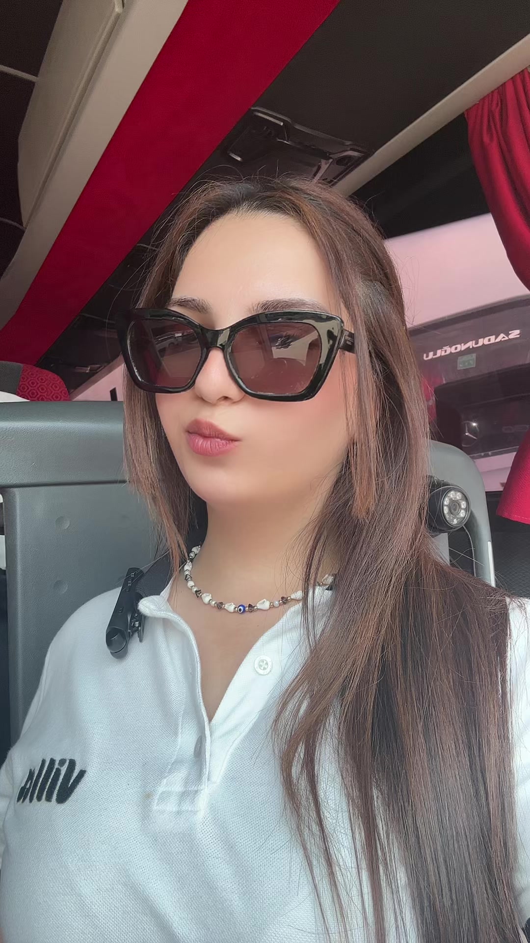 @Rabia.hostes41