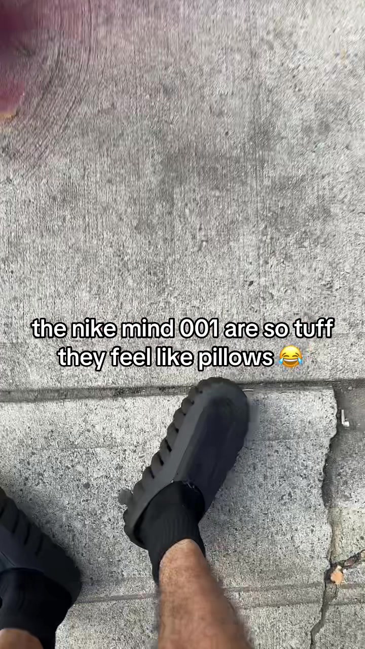 @derekyb