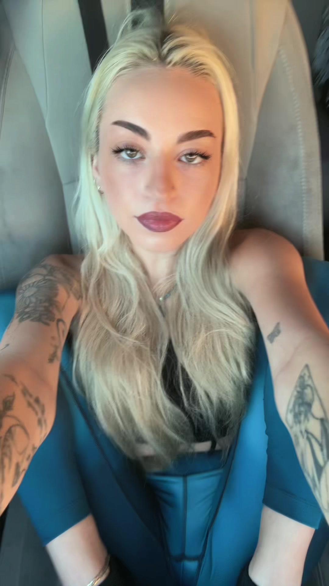 @notzoe.serena